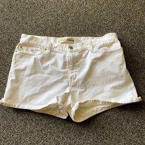WOMENS GAP JEAN SHORTS -16